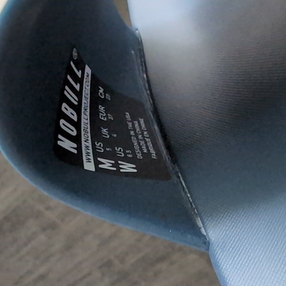 Athletic slides - Picture 2 of 2